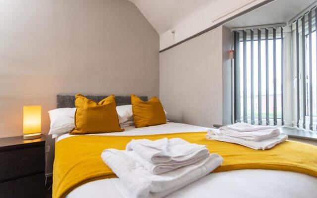 James Cook Accommodation