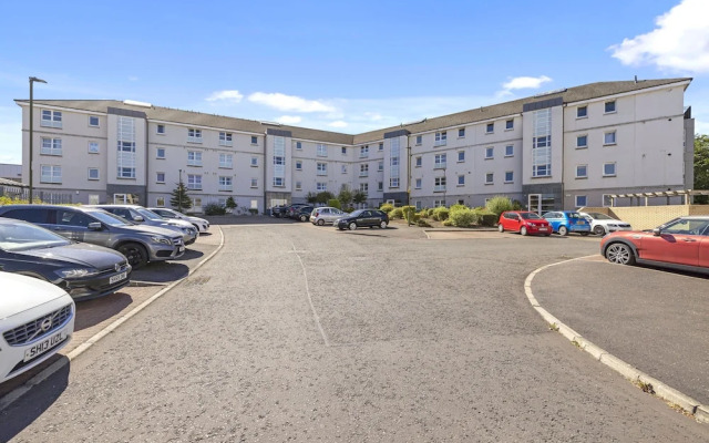 JOIVY Stunning 2-Bed Flat W/ Free Parking