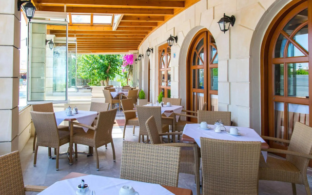 Anita Beach Hotel - Adults Only