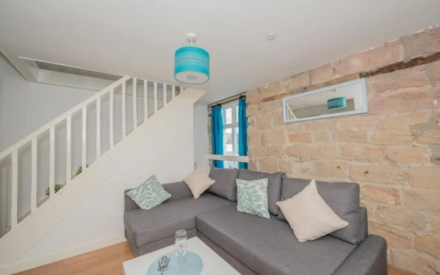 Kirkstall Bridge Apartments - 22