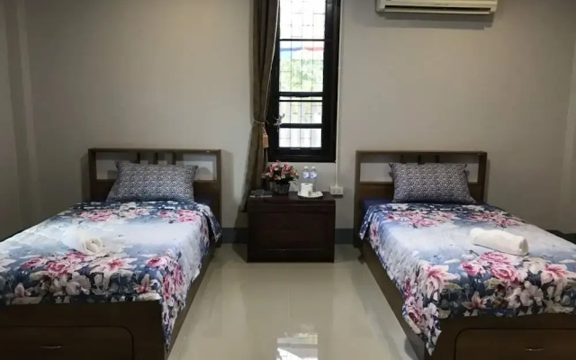 Muangchaem House