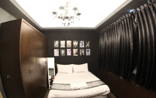 Time House Chain Hualien Train Station Hostel