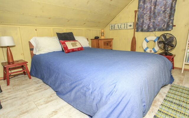 A Sweet Pine Cabin -  3Br/1BA/WiFi/Roku/Netflix