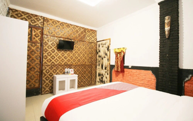 OYO 1115 Villa And Resto Kubu Selem Etnik Bali