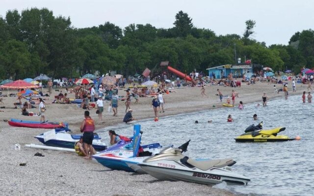 Lakeview Gimli Resort & Conference