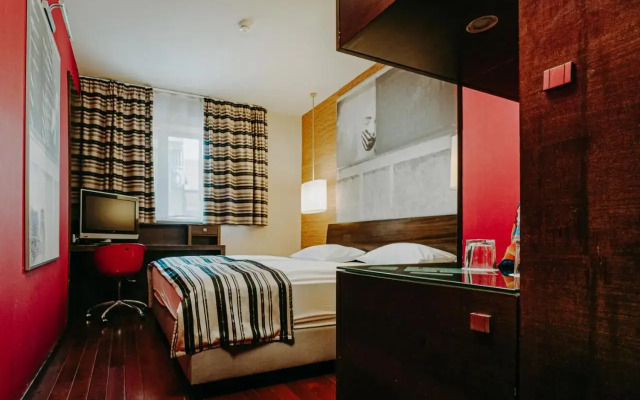 The Honest Budapest by Chic & Basic