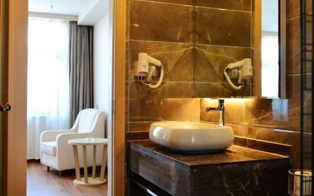 Qianhao Business Hotel