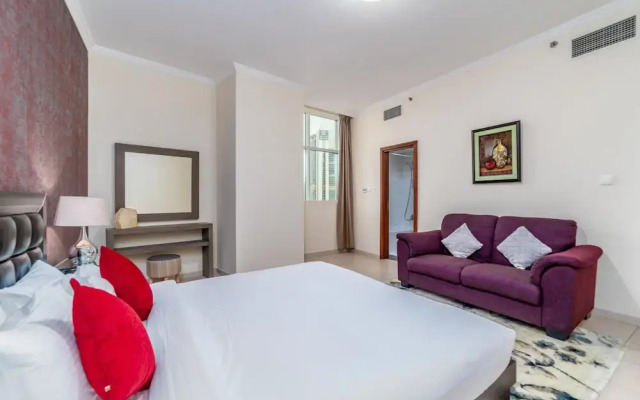 Vacation bay Burj Al Noujum Tower