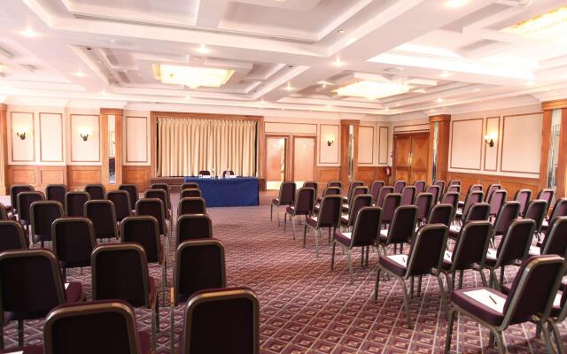 Best Western Plus Birmingham NEC Meriden Manor Hotel