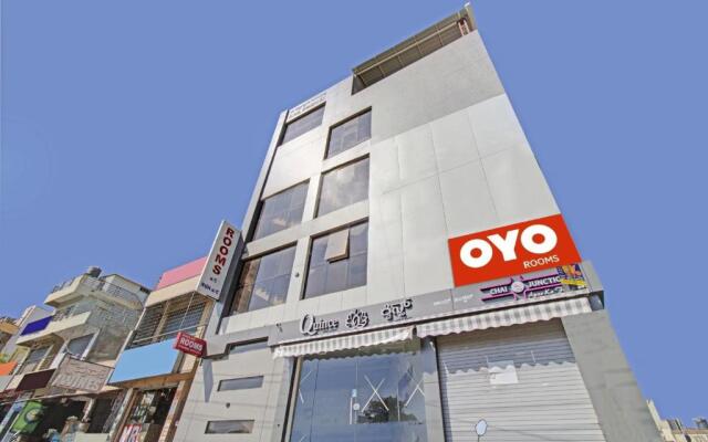 OYO Flagship 80685 Quince Elite Mysuru