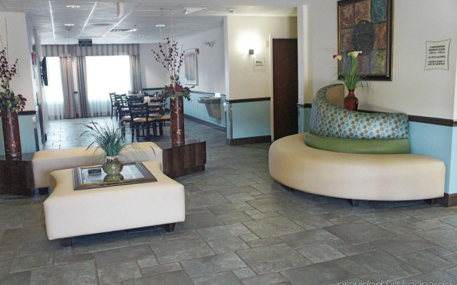 Holiday Inn Express & Suites Locust Grove by IHG