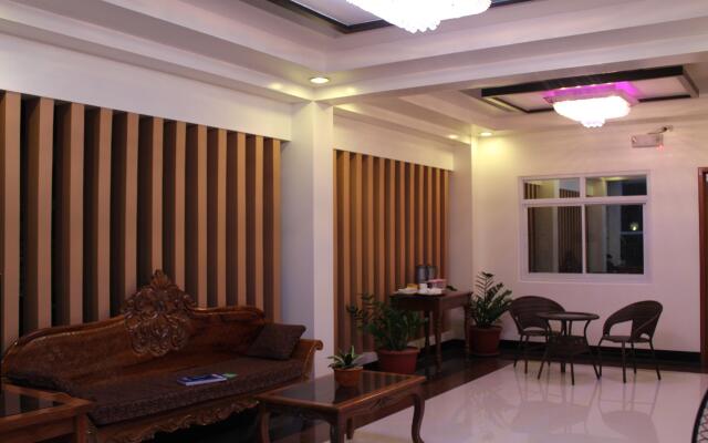 Citrine Tourist Travel Lodge