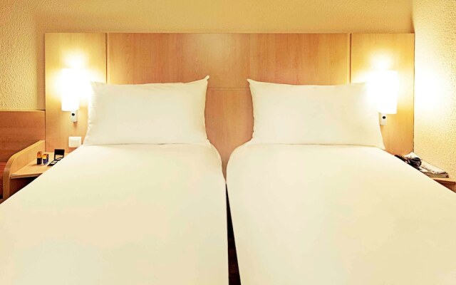 B&B HOTEL Amiens Centre Cathedrale