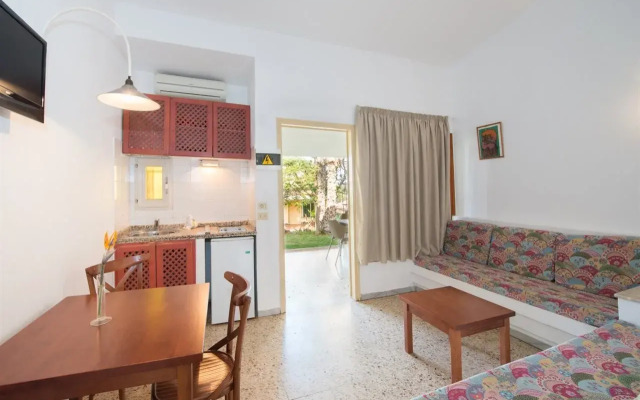 Bungalows Side Shore