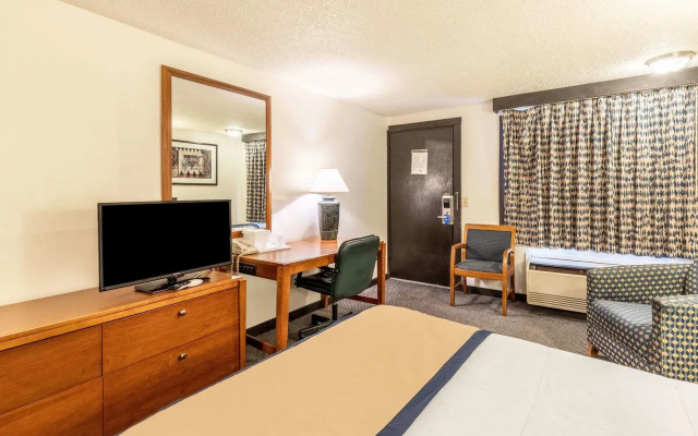 Value Inn Kenosha I-94 - Exit 344