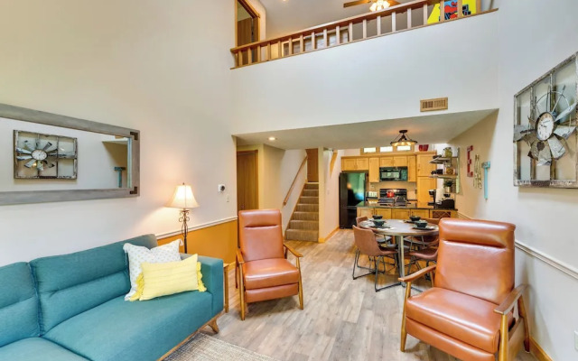 Updated Retreat w/ Golf Course & Wildlife Views!