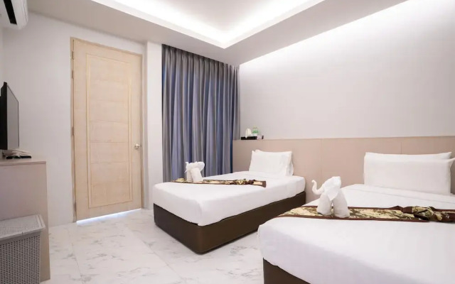 Gold Chariot Pool Villa