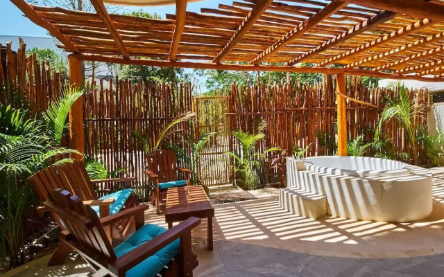 TERRA 103 - Stunning condo with pool & jacuzzi & good wifi