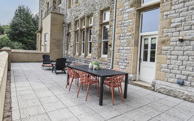 The Wilfred Suite Stone Cross Mansion