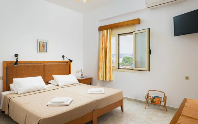 Fotis Studios Apartments