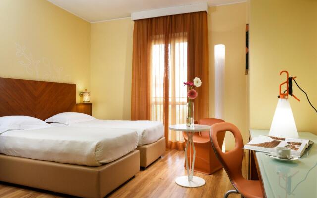 Unahotels Mediterraneo Milano Hotel