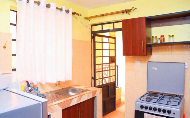 Lux Suites Trm drive Apartments Roysambu