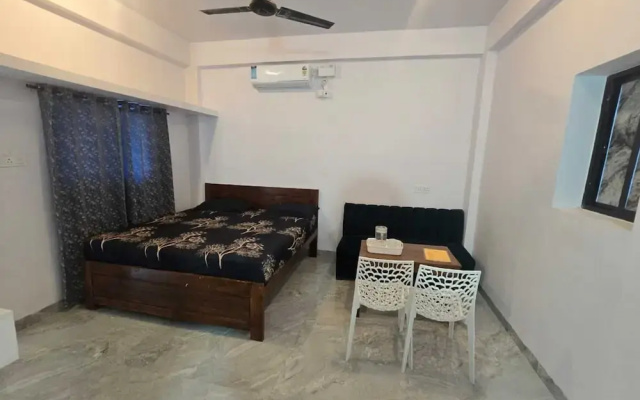 Hotel Aarav Palace