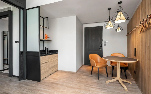 Moxy Bangkok Ratchaprasong