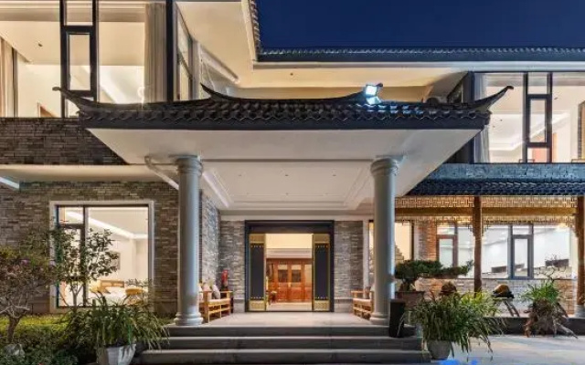 Juelu Huaxi Hot Springs Homestay (Shijicheng)