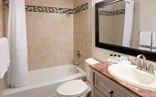La Jolla Cove Suites