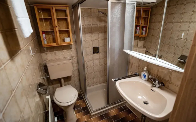 Double Room Near Ritzensee River