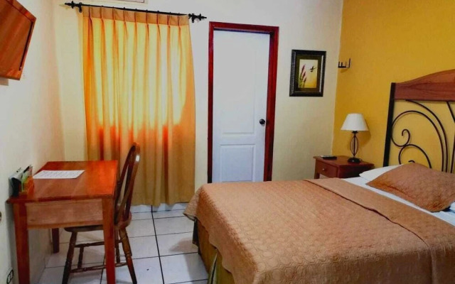THE Green Frog Inn Bed and Breakfast