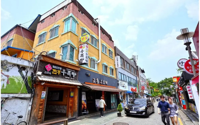 Jeonju Hanokmaeul Seongsim Haeoreum