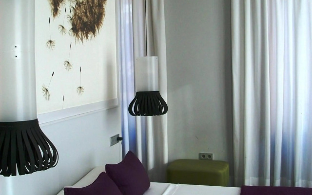Khu Hotel