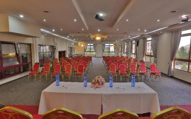 Kenenisa ( Oasis International ) Hotel