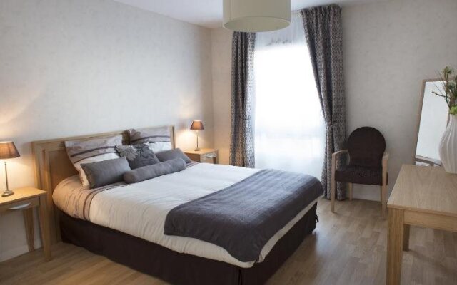 Résidence Services Seniors Domitys - Le Parc Balsan