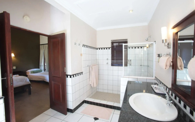 Perrys Bridge Hollow Boutique Hotel