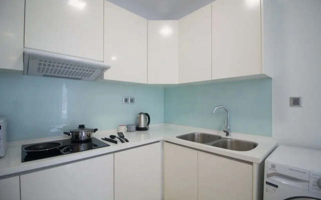 OYO Home 501 Luxury 1BR Crest Condo