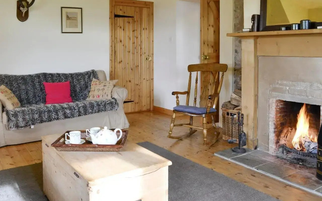 Hume Orchard Steading