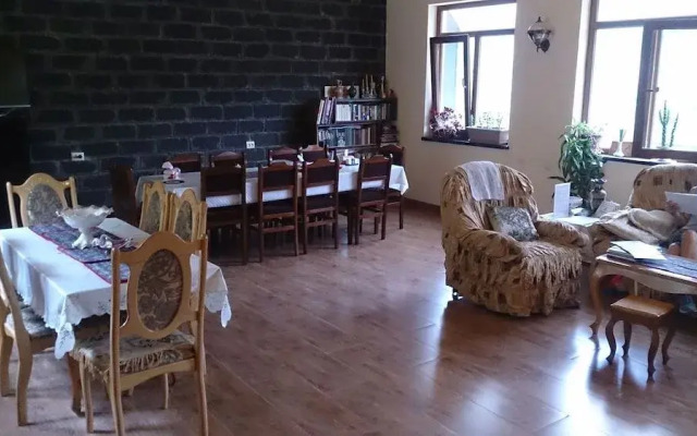 IRIS mini hotel