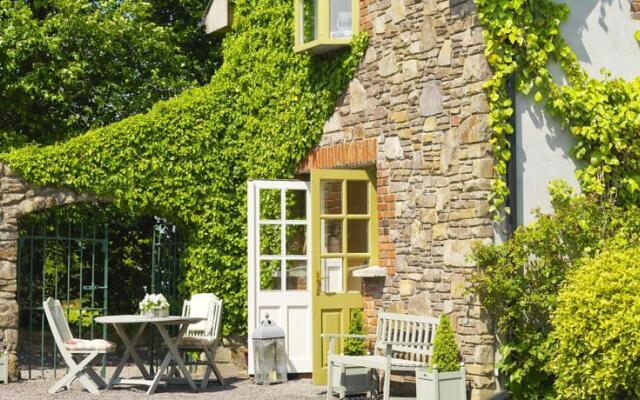 Courtyard Cottages