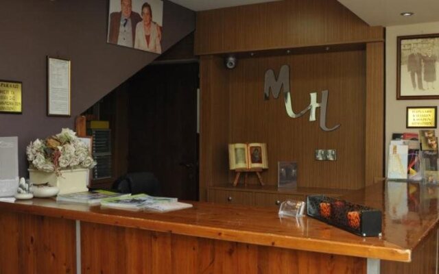 Minaides Hotel