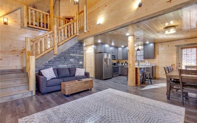 Mirror Pond - Four Bedroom Cabin