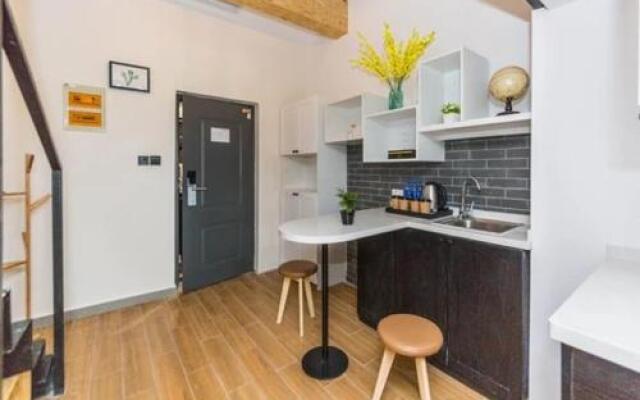 Designed LOFT Apts. for 4-person/traveller/Student