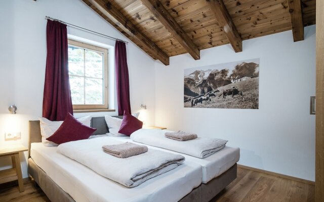 Luxurious Chalet With Sauna on Sunny Slopes in Mühlbach