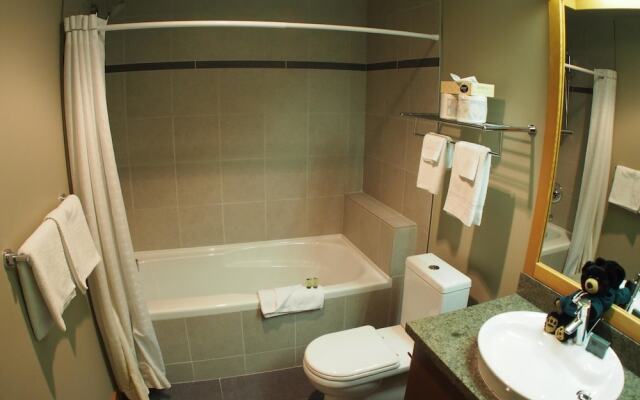 Kookaburra Lodge #205 By Bear Country