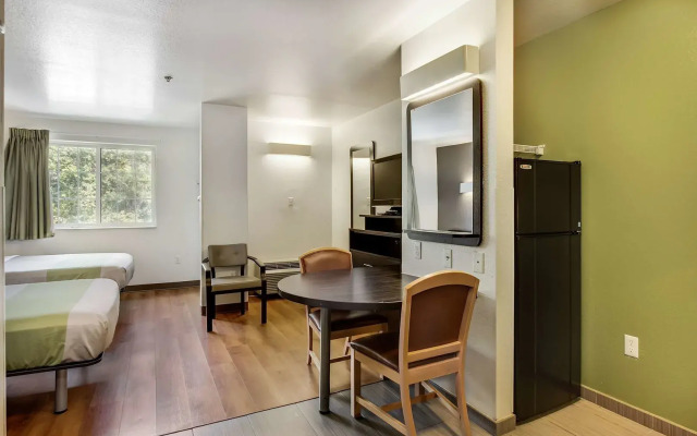 Studio 6 East Brunswick, NJ - NYC Area