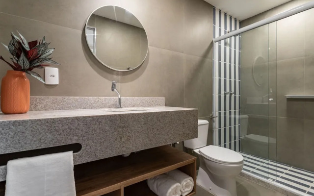 Cosy a few Steps From Copacabana Beach Q13