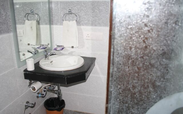 Hotel Rahul Palace