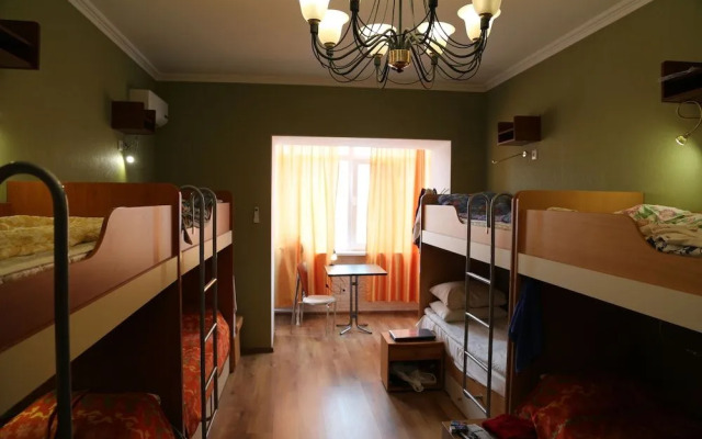 Hostel Gastroler